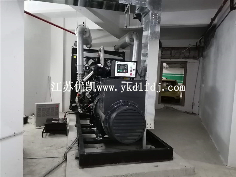 2020年8月5日，南寧某寫字樓項(xiàng)目1000KW上海凱普發(fā)電機(jī)組完成安裝調(diào)試培訓(xùn)工作