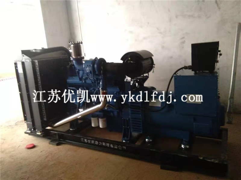 2021年8月13日，玉柴300KW柴油發(fā)電機組交付廣東茂名某養(yǎng)殖公司使用