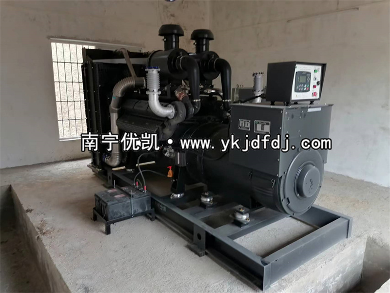 2022年12月8日，500KW上柴發(fā)電機組發(fā)貨防城港
