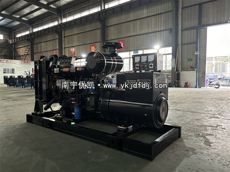 2025年3月13日，120kw濰坊雷納柴油發(fā)電機(jī)組裝車發(fā)貨